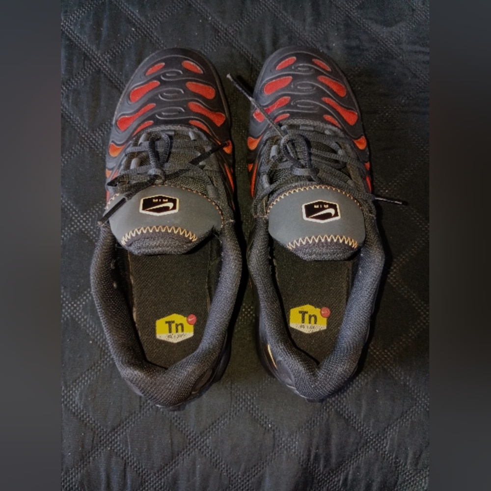 Nike Black and Orange Sneakers - Picture 5 of 7